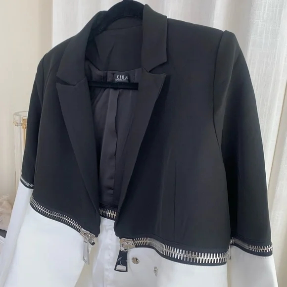 Black and White Blazer - Picture 2 of 4